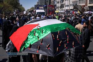 راهپیمایی حماسی و تشییع شهدای راه قدس مردم تهران
